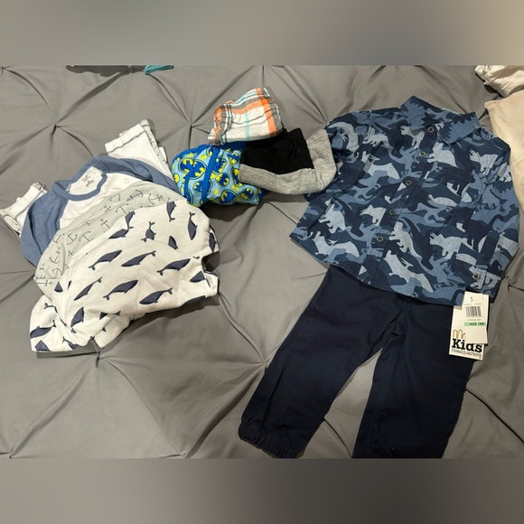 18 month Boy Bundle 8 Items - Picture 6 of 7